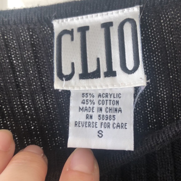 Vintage Clio Sweater Black and Red Size Small - Picture 5 of 7